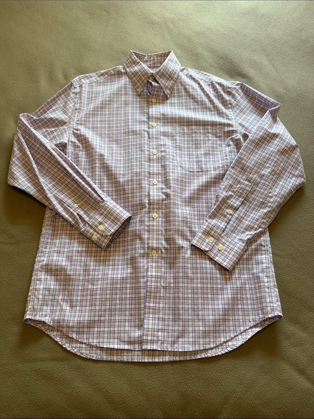 Jos A Bank Dress Shirt. Men's Medium.